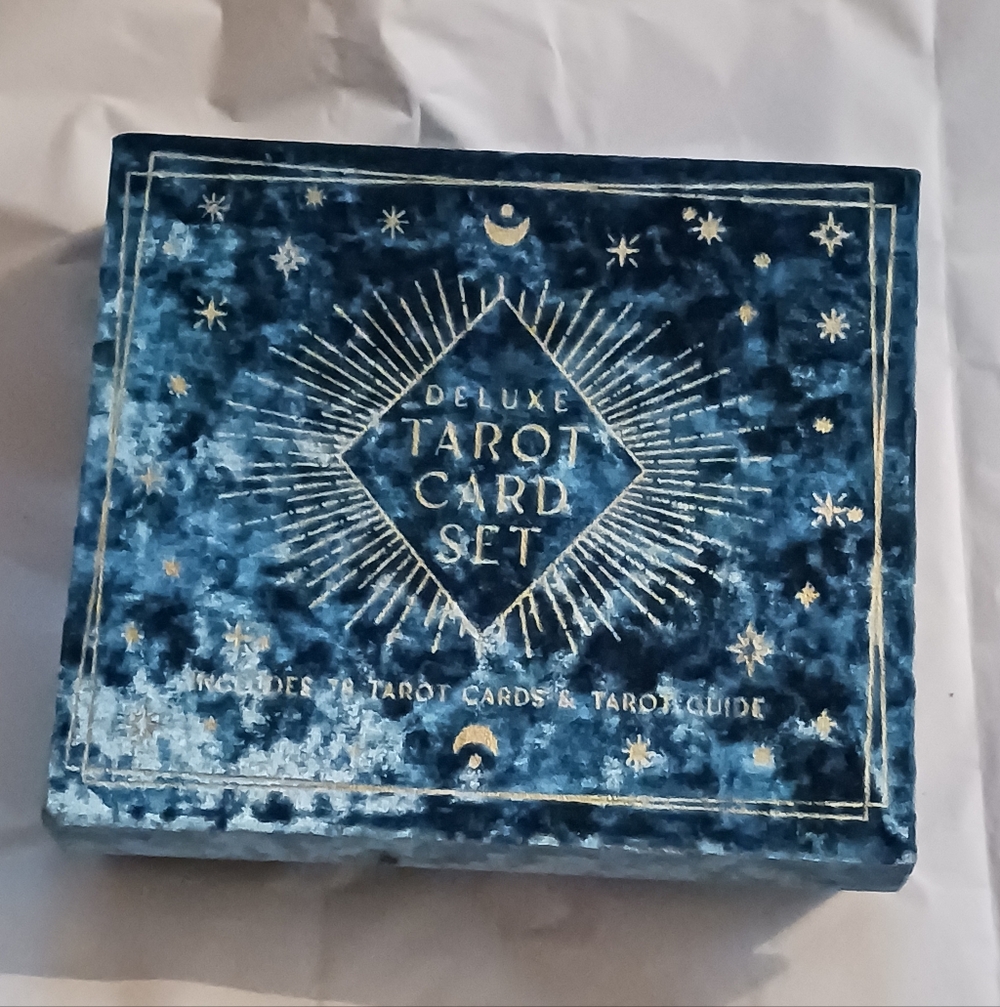 ✨️SEALED✨️ Deluxe Tarot Card Set